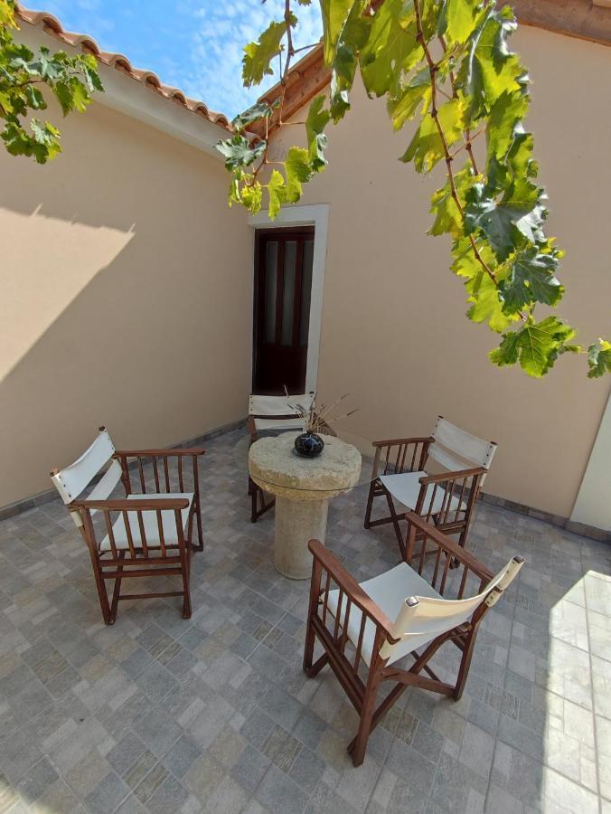 Vozas Villas - Traditional Houses With Great View Tragaki Exterior foto