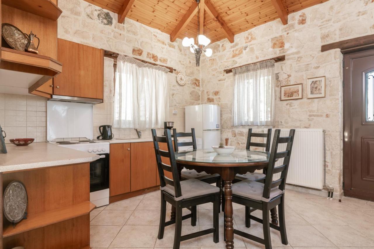 Vozas Villas - Traditional Houses With Great View Tragaki Exterior foto