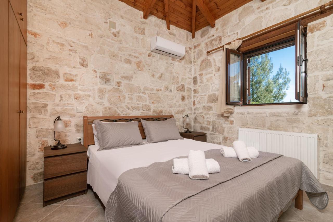 Vozas Villas - Traditional Houses With Great View Tragaki Exterior foto