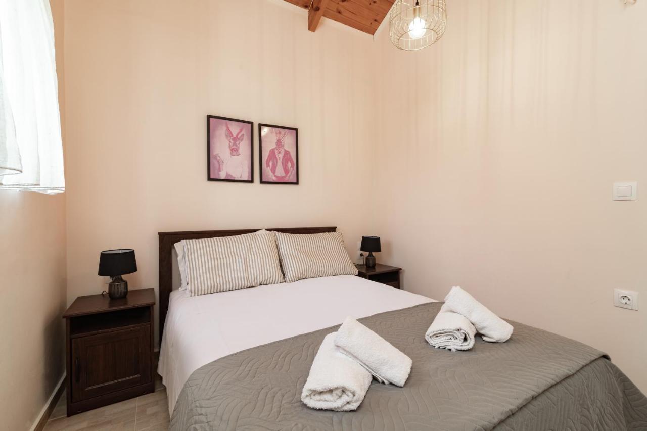Vozas Villas - Traditional Houses With Great View Tragaki Exterior foto