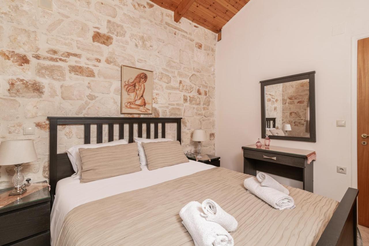 Vozas Villas - Traditional Houses With Great View Tragaki Exterior foto