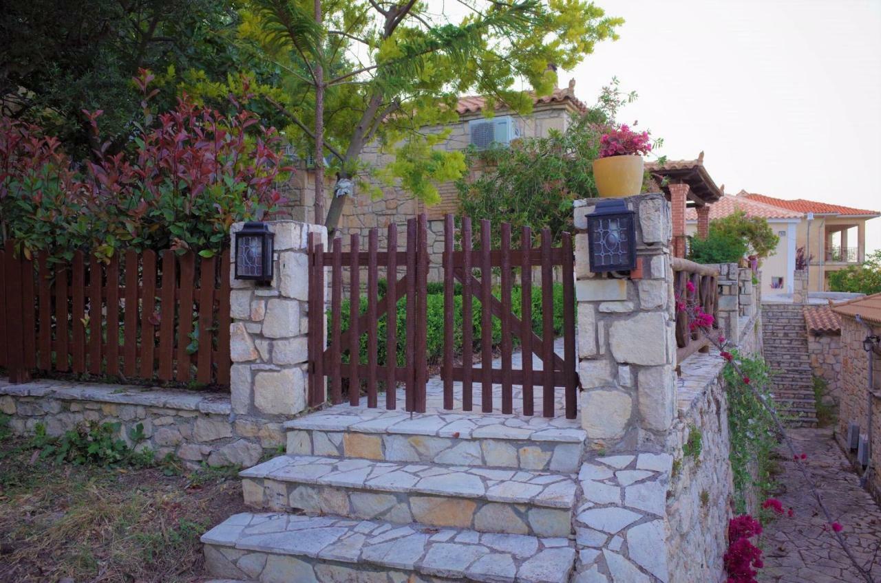 Vozas Villas - Traditional Houses With Great View Tragaki Exterior foto
